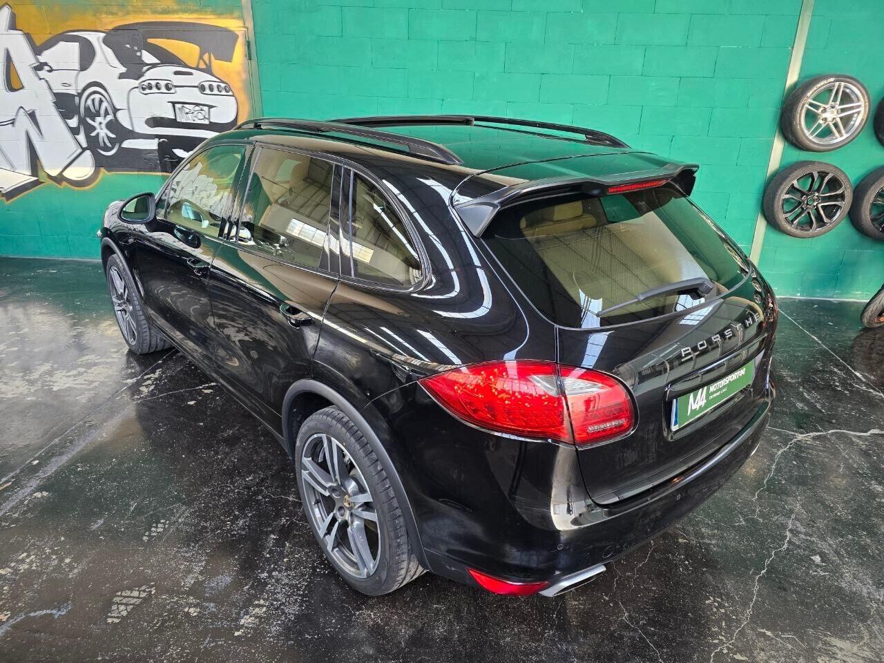 Porsche Cayenne 958 3.0 TDi *TETTO