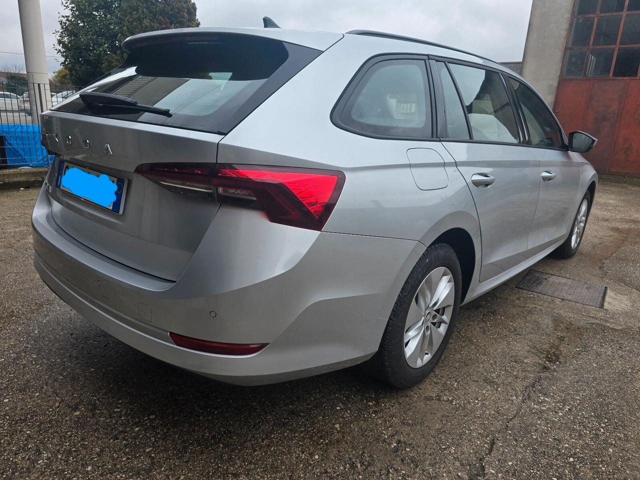 Skoda Octavia 2.0 TDI EVO SCR DSG Wagon Style