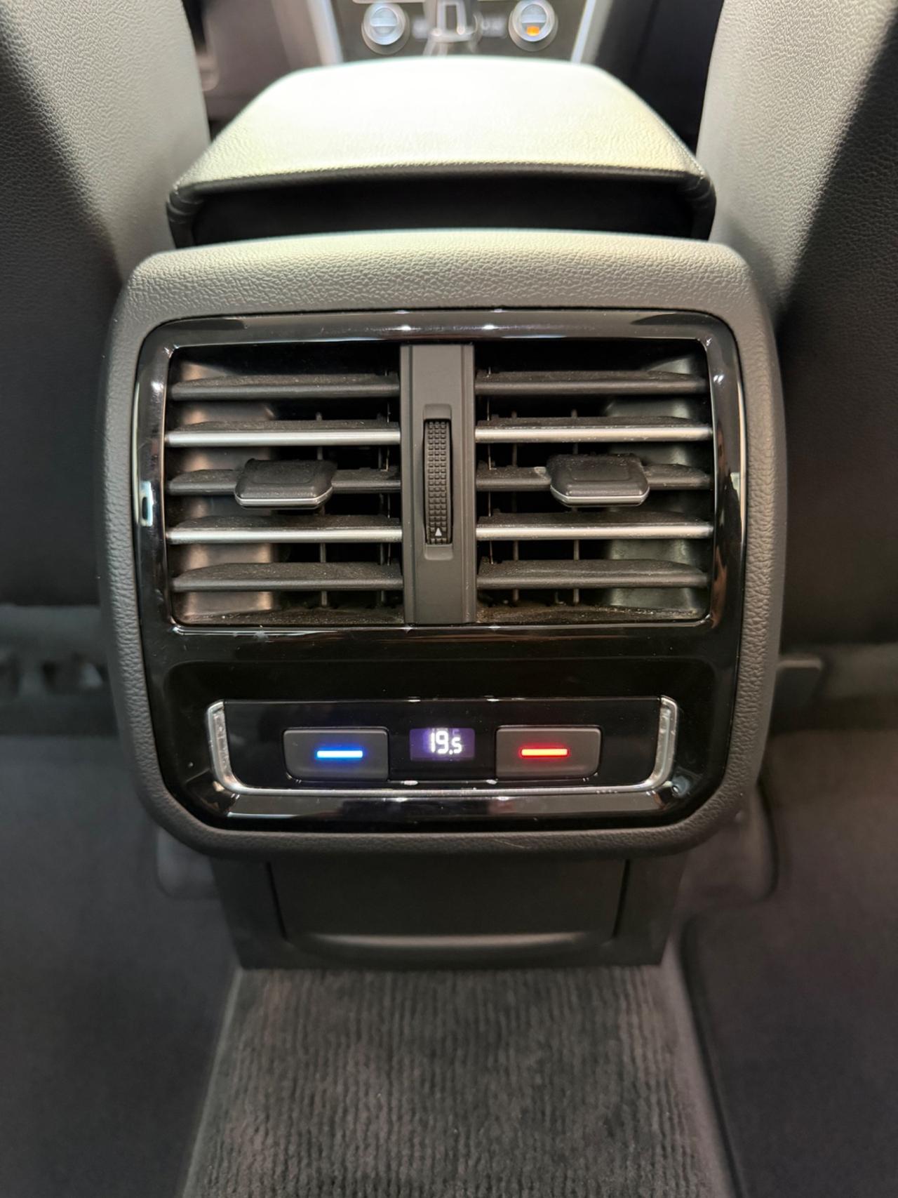 Volkswagen Passat Berlina 2.0 Tdi 150CV Executive