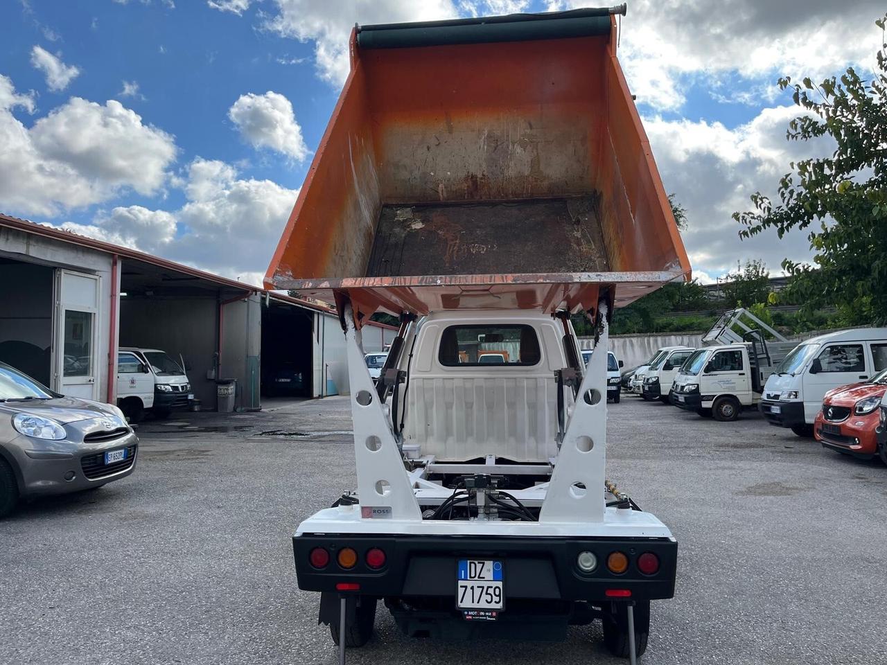 Piaggio quargo con vasca/rib.-700 cc- Diesel -2014