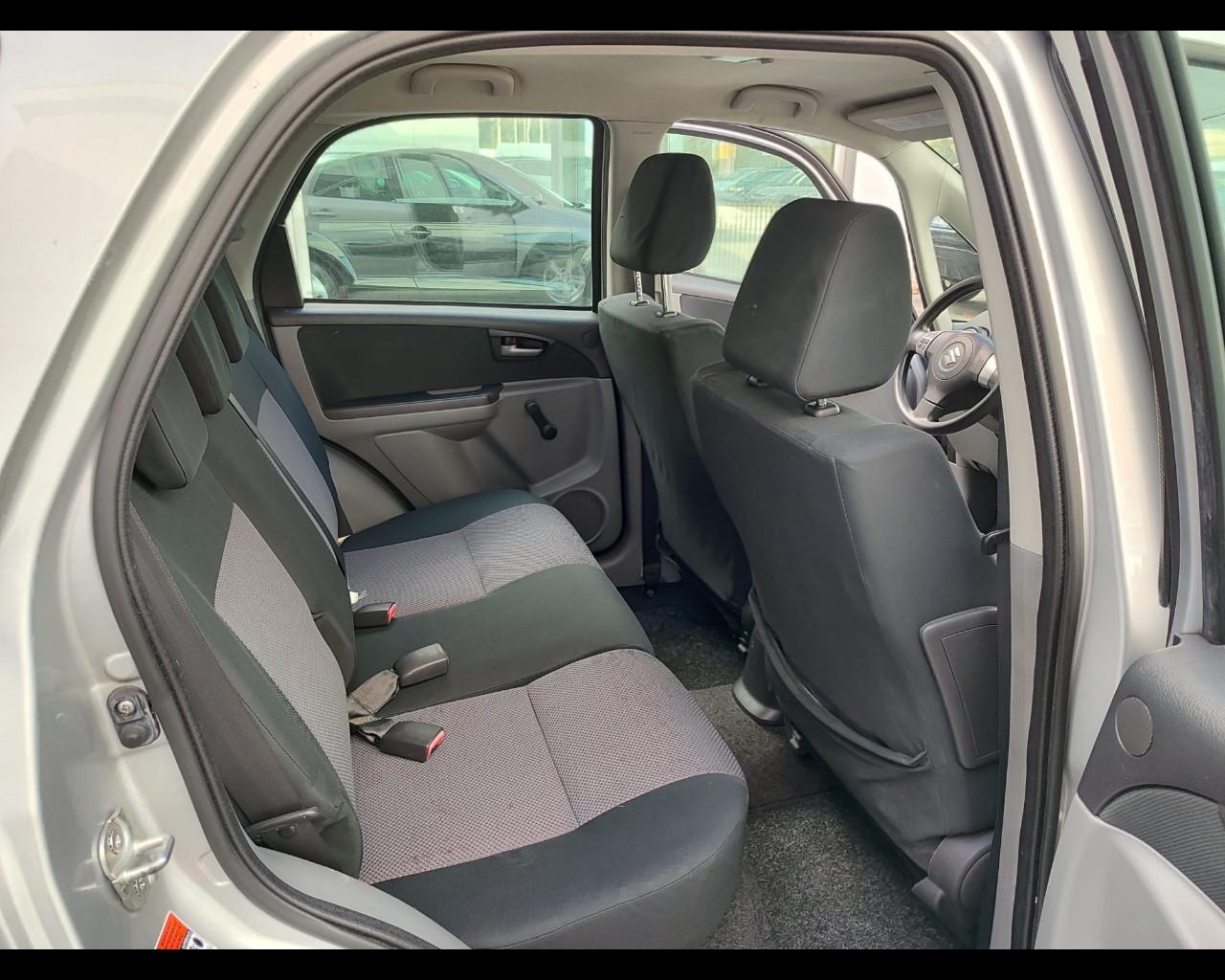 SUZUKI SX4 - 1.6 16V 4WD Outdoor Line