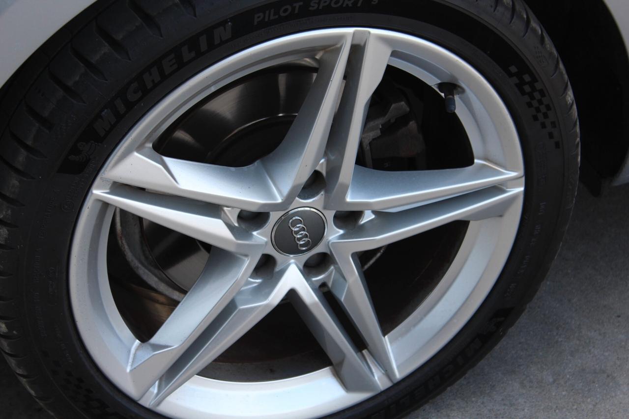Audi A4 Avant 40 TDI quattro S tronic
