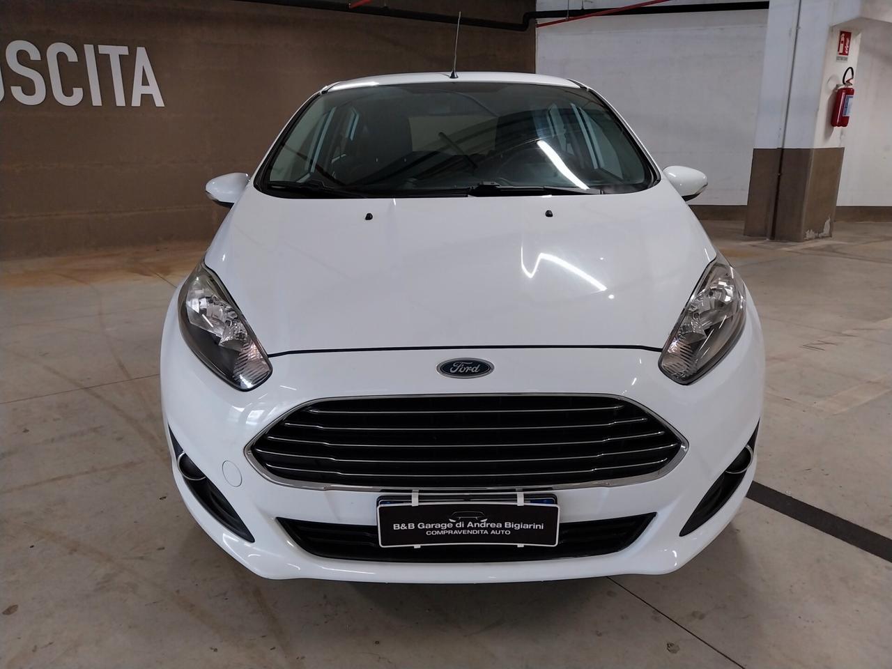 Ford Fiesta 1.5 TDCi 75CV 5 porte Titanium - ok neopatentati