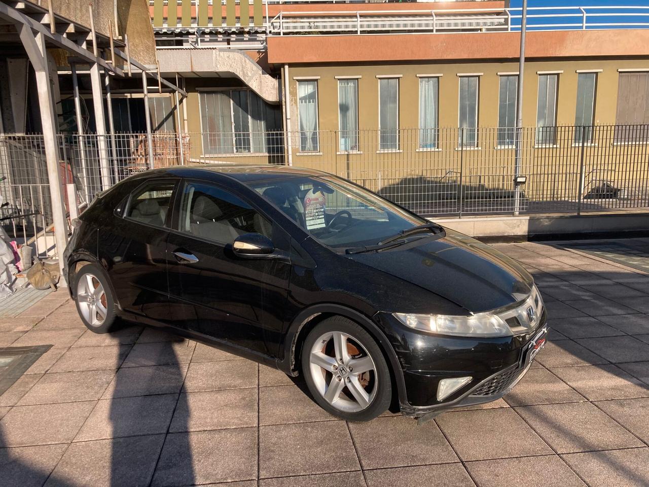 Honda Civic 2.2 i-CTDi 5p. Elegance DPF