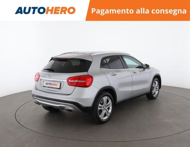 MERCEDES-BENZ GLA 200 d Automatic Sport