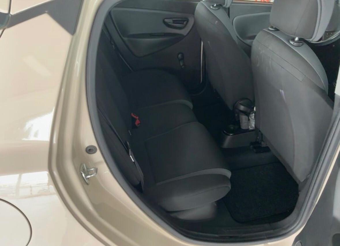 Lancia Ypsilon 1.2 69 CV Silver Solo 58.750 km Ideale Neopatentati