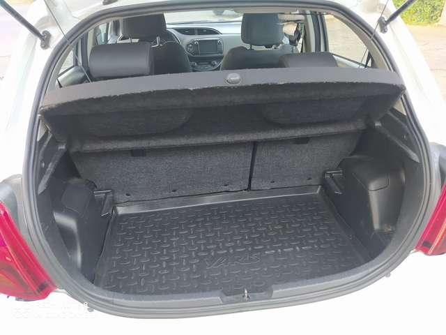 Toyota Yaris Yaris III 2015 5p 1.5h Active