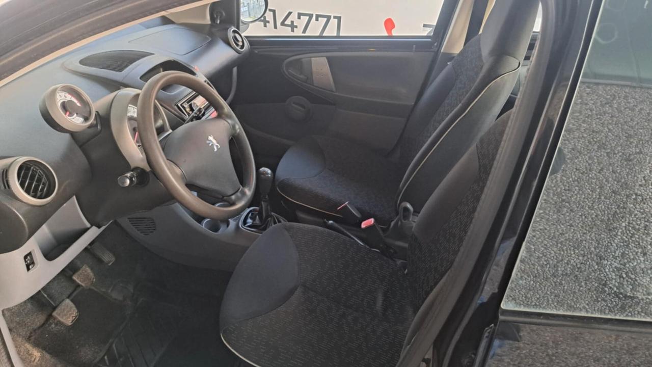 Peugeot 107 1.0 68CV 5p. Desir