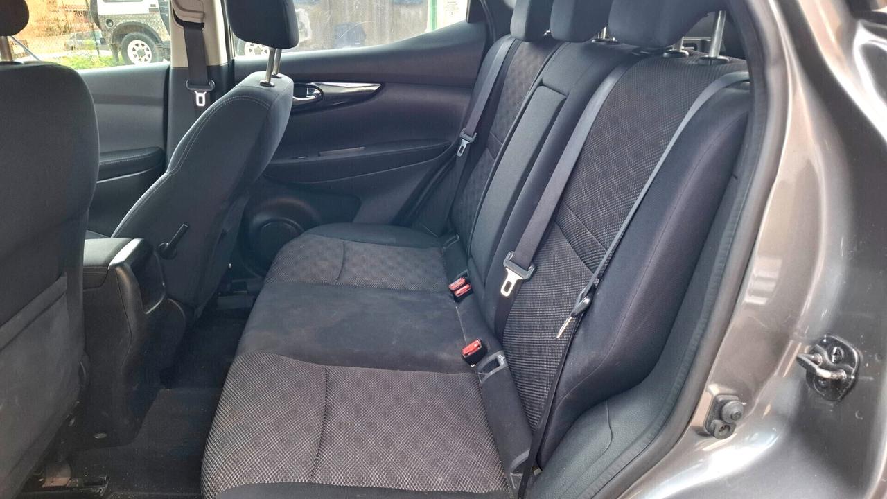 NISSAN QASHQAI 1.5 dCi Acenta