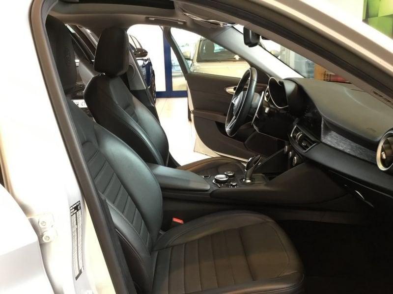 Alfa Romeo Giulia Giulia 2.2 Turbodiesel 160 CV AT8 B-Tech MY19