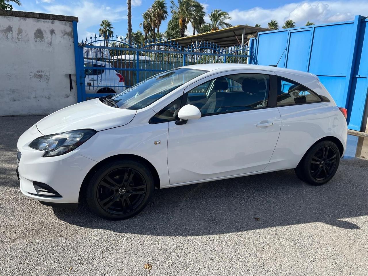 Opel corsa 3P-5 serie - 1.4 gpl 1 full-01/2018