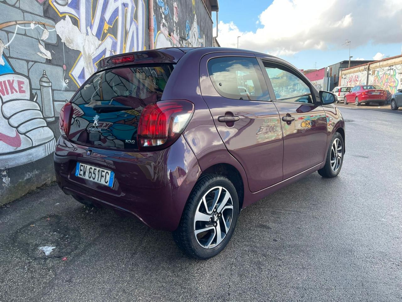 Peugeot 108 versione Allure TOP benzina/GPL