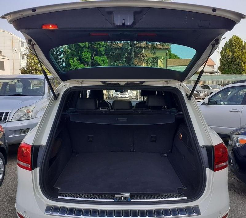 Volkswagen Touareg 3.0 TDI tiptronic Executive-GARANZIA-1°PROP