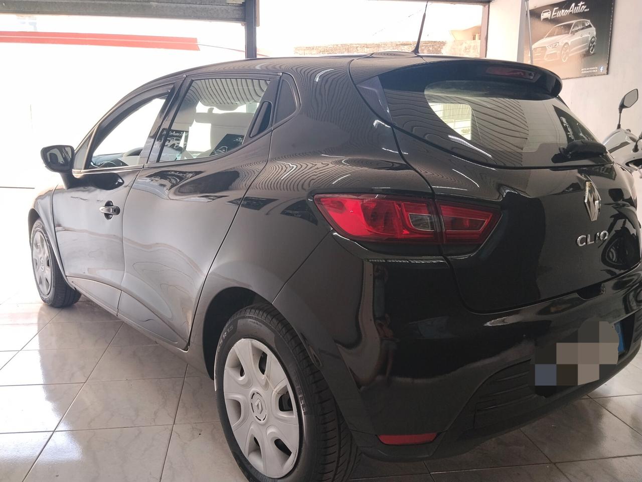 Renault Clio 1.5 diesel 2018 CON GARANZIA