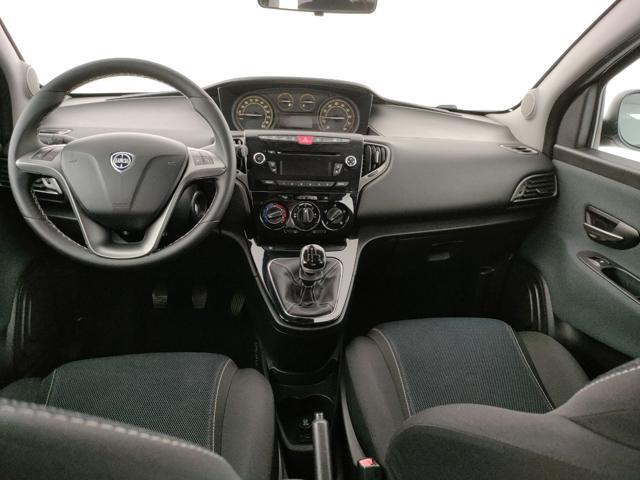 LANCIA Ypsilon 1.2 69 CV 5 porte S Momodesign
