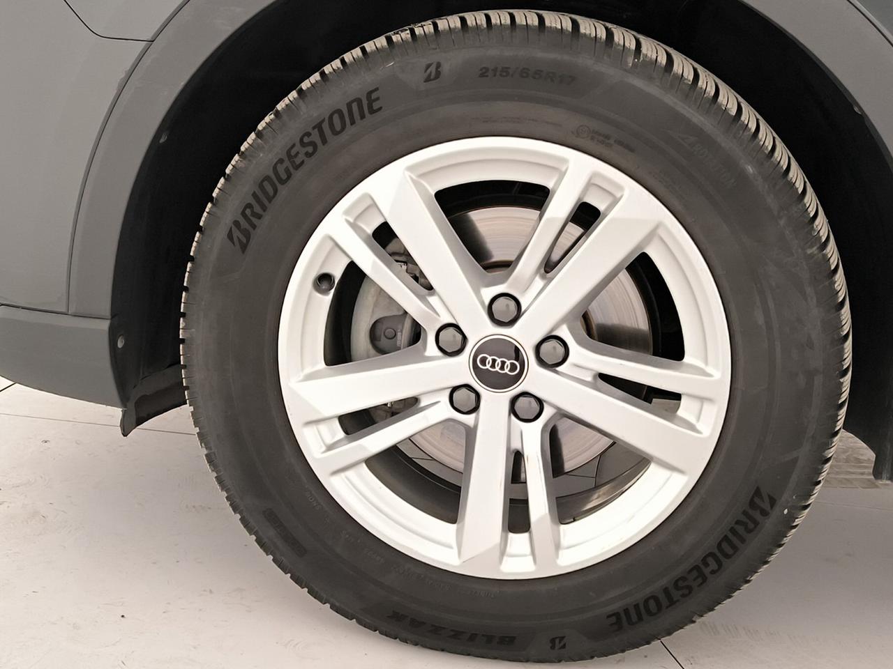 Audi Q3 35 2.0 tdi business s-tronic