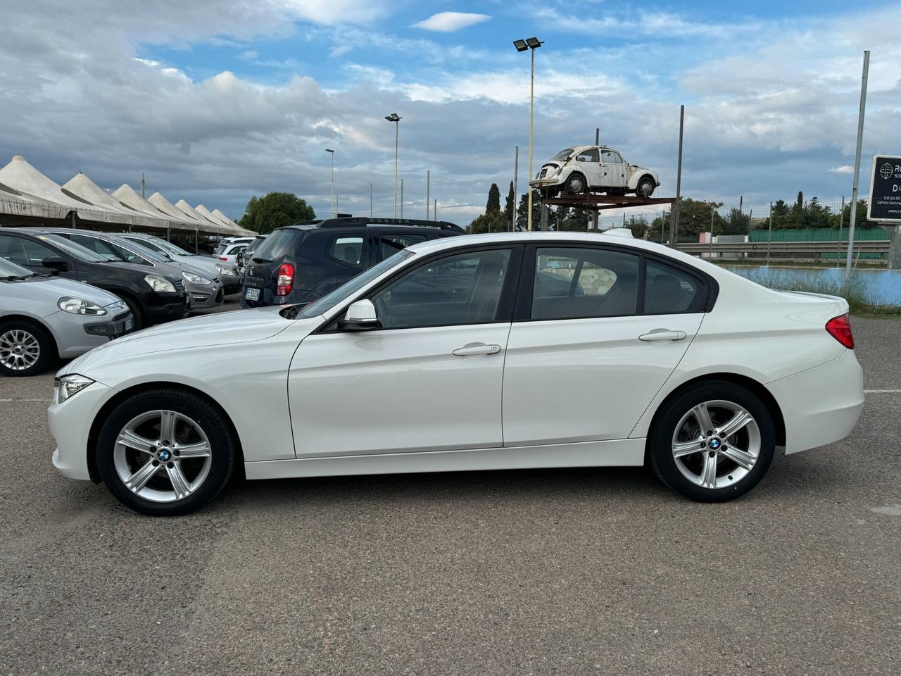 Bmw 318 2.0d 143 Cv Business Auto - 2014