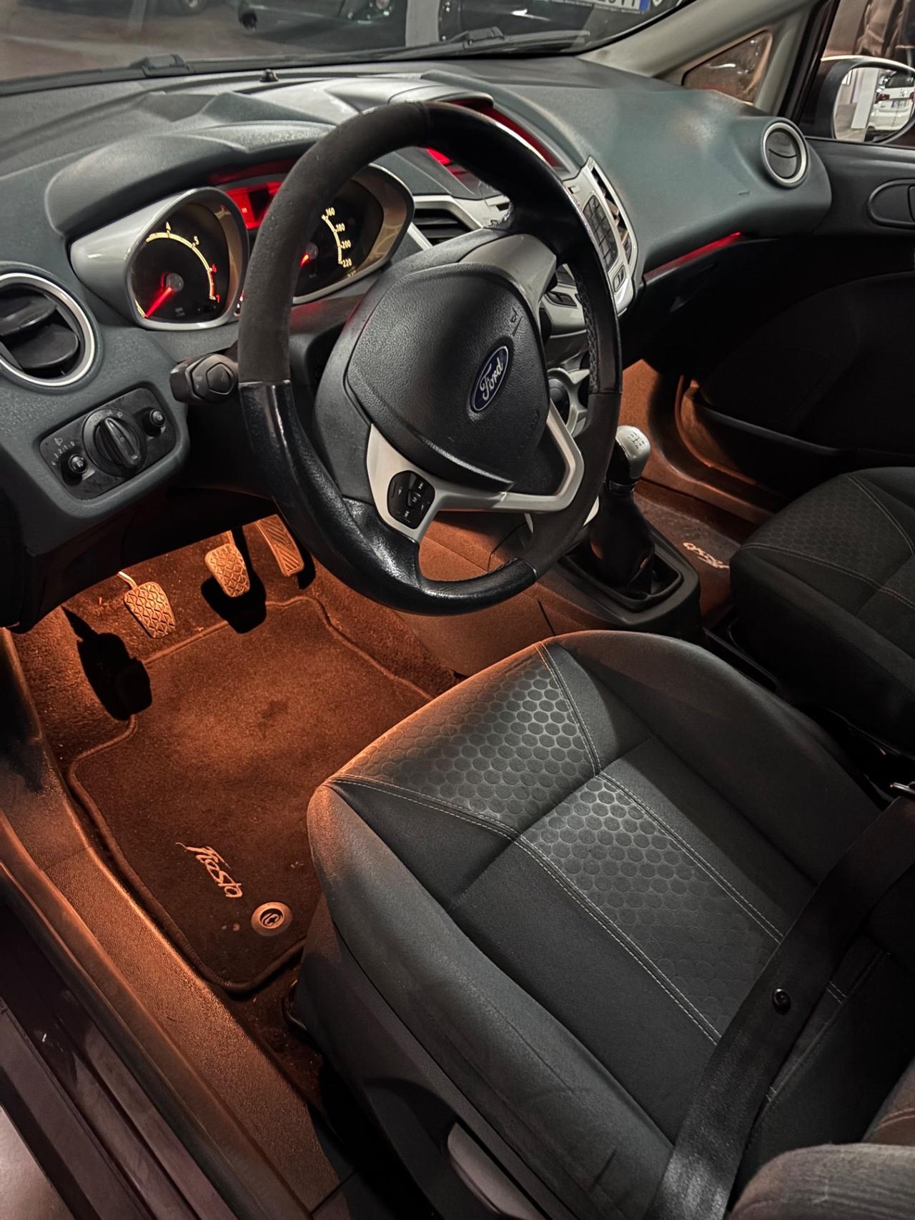 Ford Fiesta 1.4 5 porte Bz.- GPL