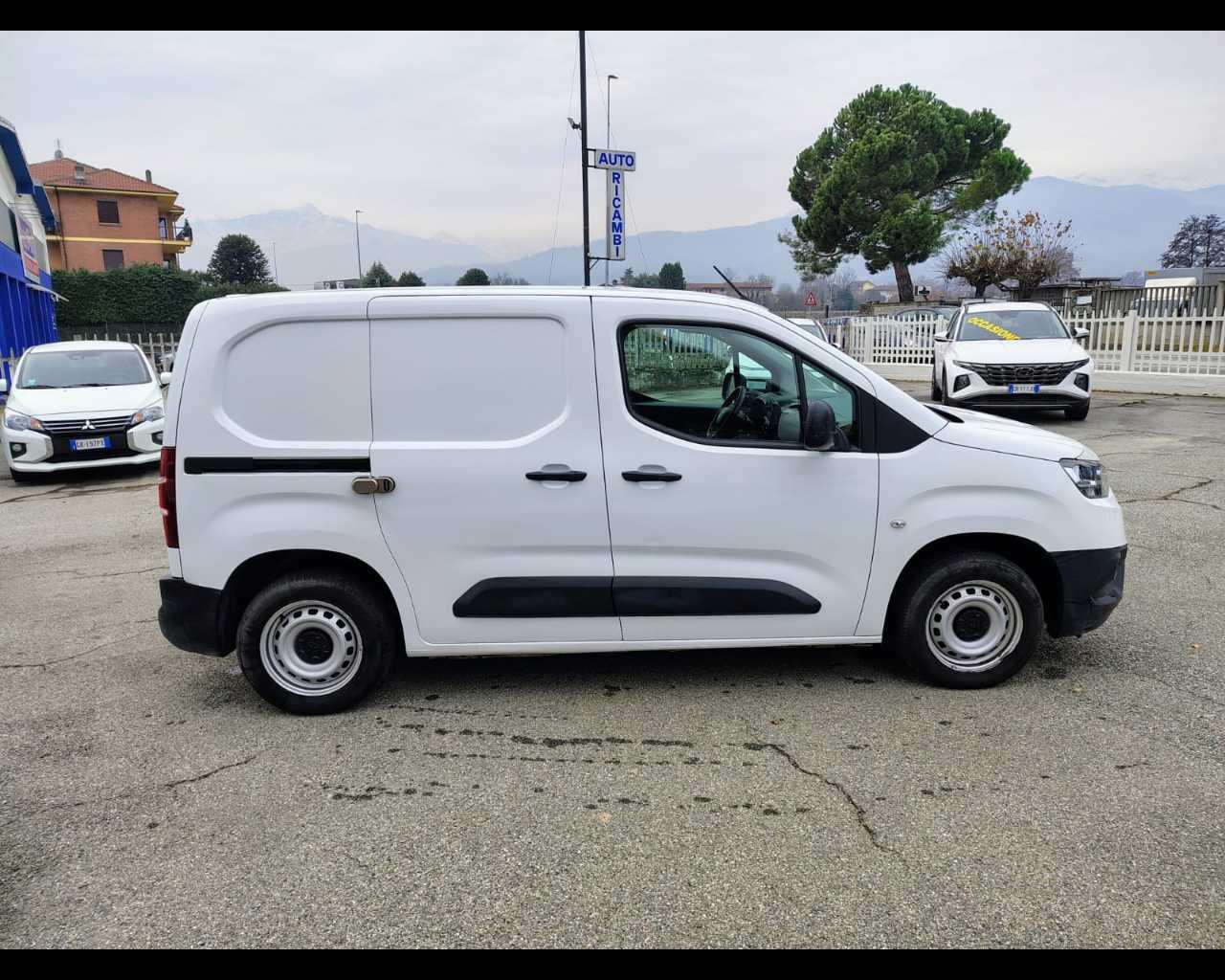 TOYOTA Proace City 1.5D L1 S Ground