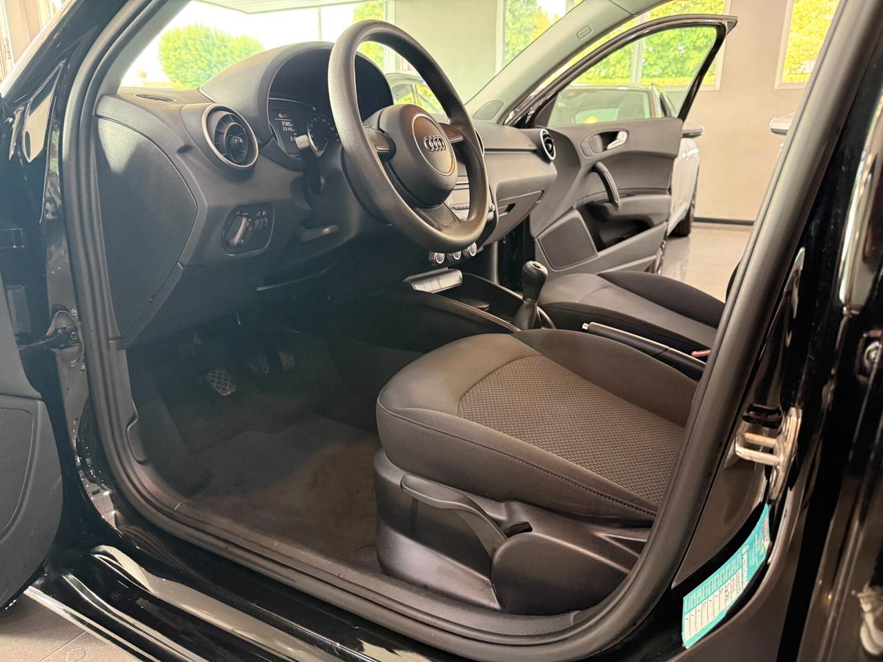 Audi A1 Sportback 1.0 tfsi 82cv NEOPATENTATI 23.000 KM!!!