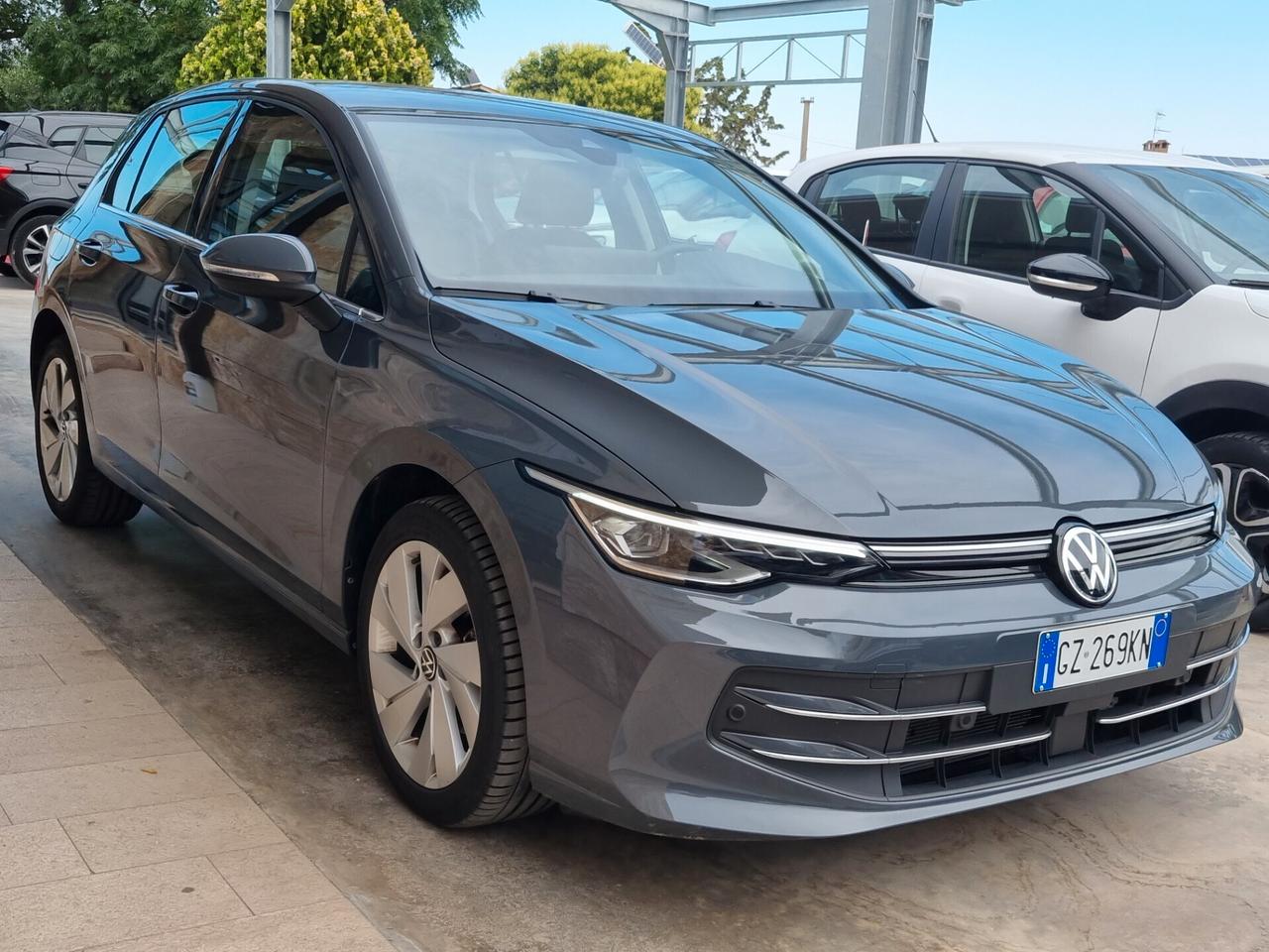 Volkswagen Golf VIII 2.0 tdi Style 150cv dsg