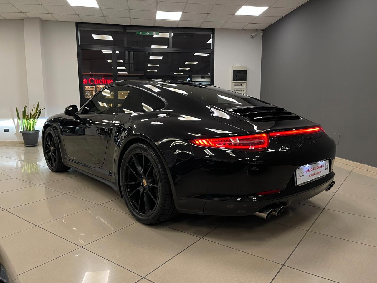 Porsche 911 3.8 Carrera 4S Coupé 400cv