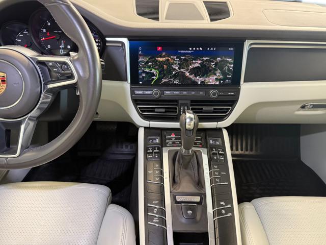 PORSCHE Macan 2.0