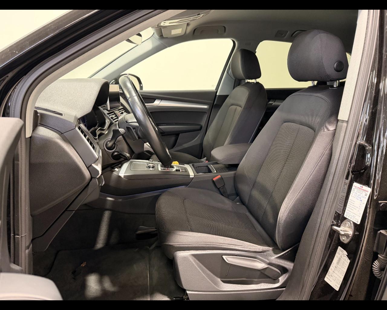 AUDI Q5 40 TDI S-TRONIC QUATTRO BUSINESS SPORT