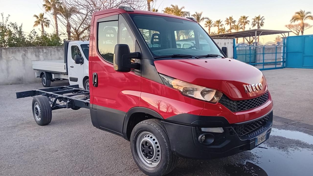 Iveco Daily 35-13-2.3 mjt a telaio -2015