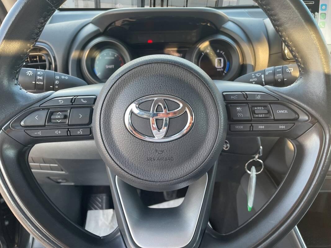 Toyota Yaris 1.0 Trend CON TELECAMERA E CARPLAY