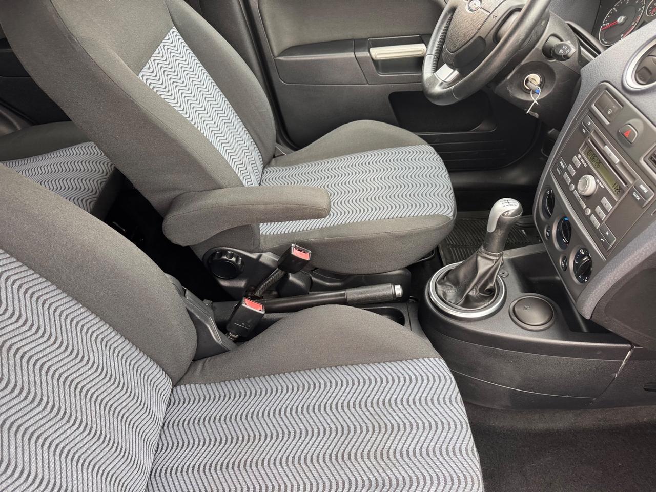 Ford Fusion 1.4 TDCi 5p. neopatentati