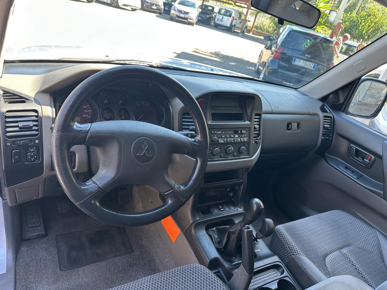 Mitsubishi Pajero 3.2 did 165 cv manuale