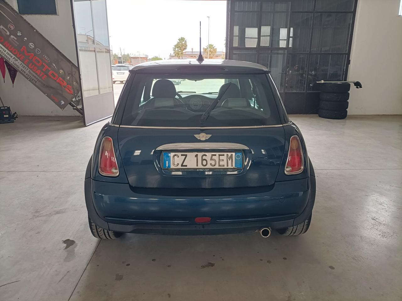 Mini 1.6 16V CV 116 Cooper Checkmate 11/2005