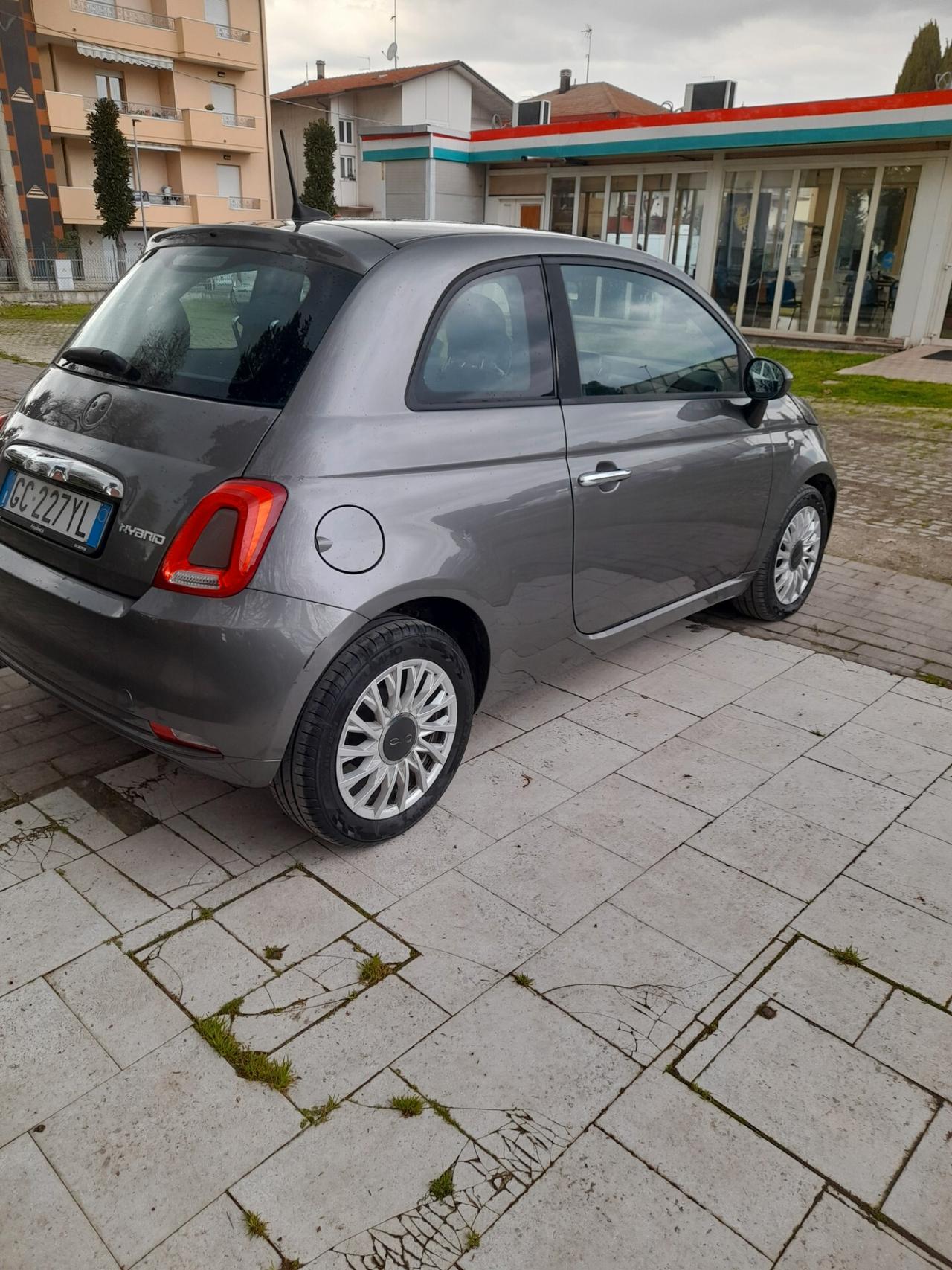 Fiat 500 1.0 Hybrid Lounge Neopatentati