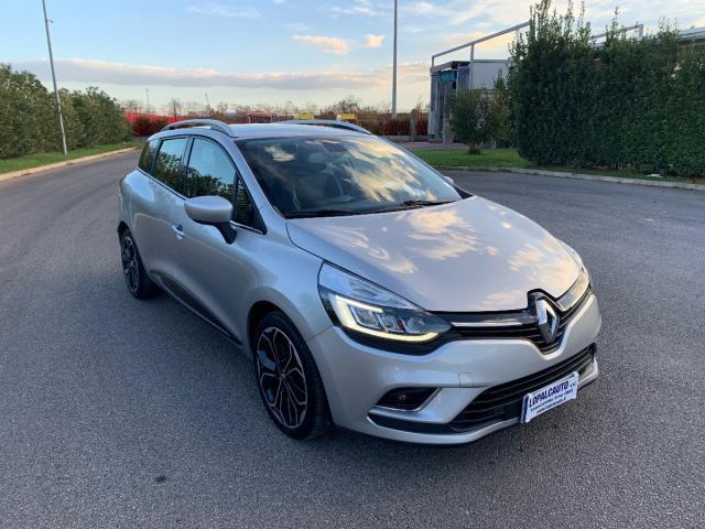 RENAULT - Clio Sporter 1.5 Dci Energy Excite; Navi; Fari Led; Sensori di Parcheggio Ant e Post; Pelle e Tessuto;