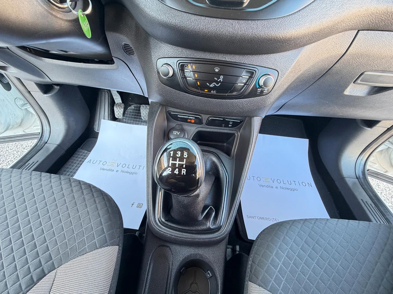 Ford Tourneo Courier 1.5 TDCI 95 cv 136.705 km unico proprietario autocarro