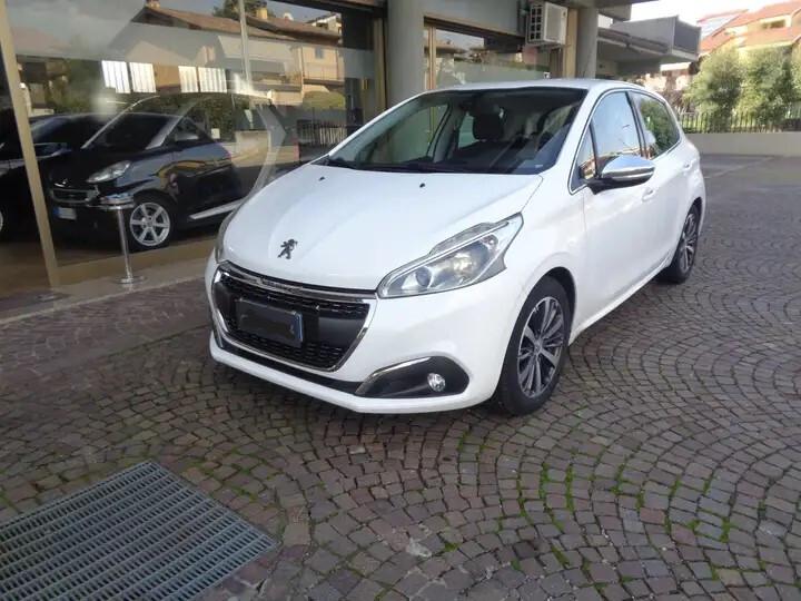 Peugeot 208 Blue 1.5HDi 5 porte" Versione Allure Originale"