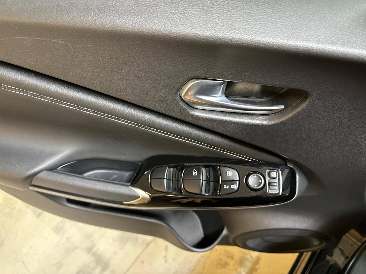 Nissan Juke 1.6 hev N-Connecta