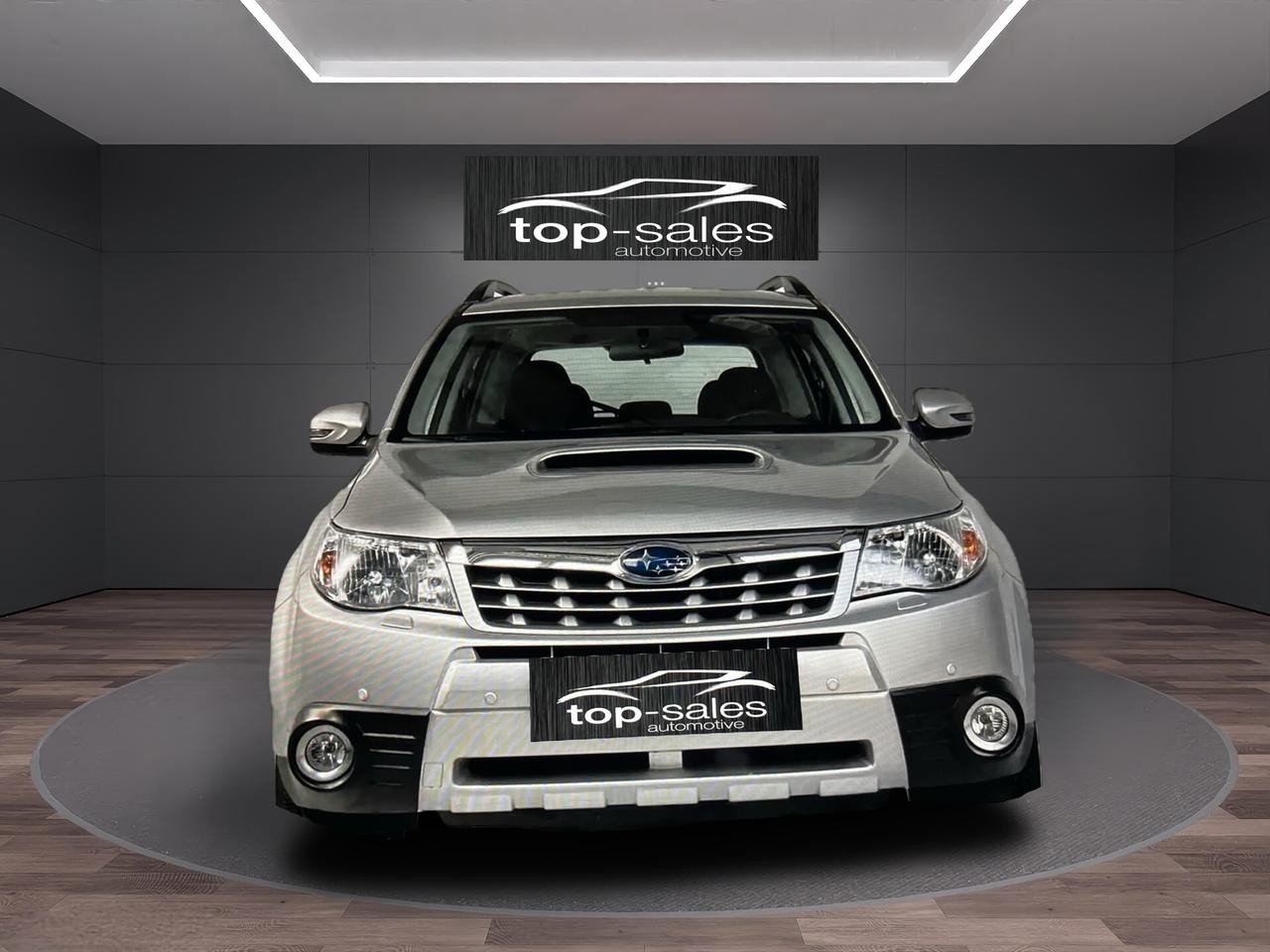 Subaru Forester 2.0D XS Exclusive 4x4 Gancio Traino A Scomparsa