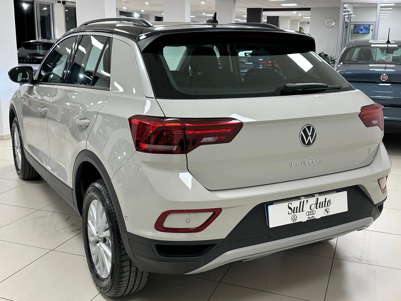 Volkswagen T-Roc 1.0 TSI 110 CV Life - 2023