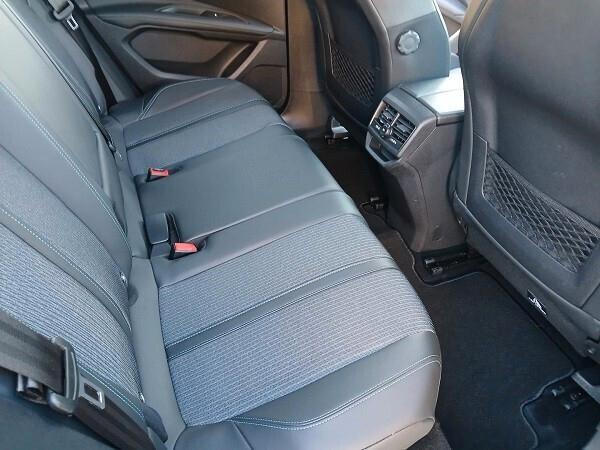 PEUGEOT 3008 BlueHDI 130 EAT8 S&S Allure Pack