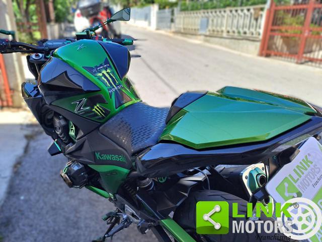 KAWASAKI Z 800 .