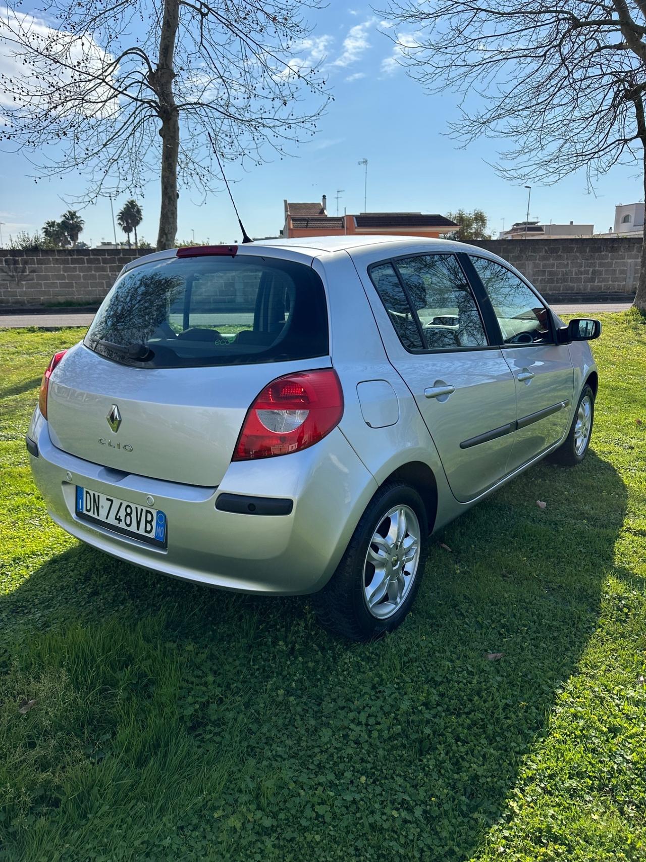 Renault Clio 1.2 GPL Le Iene NEO PATENTATI