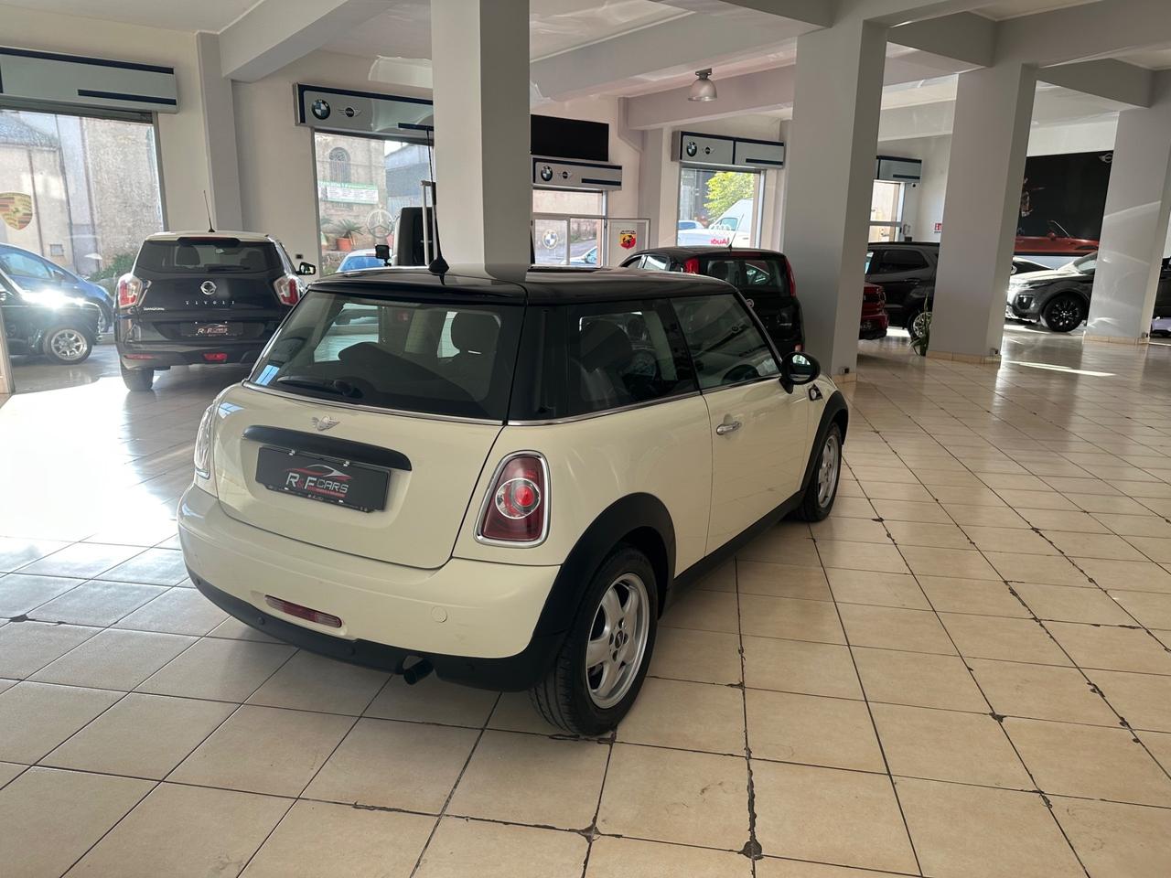 Mini 1.6 16V One (55kW)