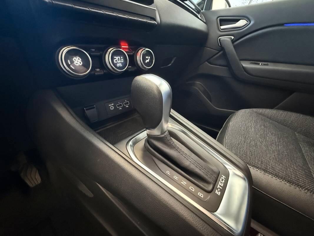 Renault Captur 1.6 E-Tech full hybrid E-Tech Engineered 145cv auto