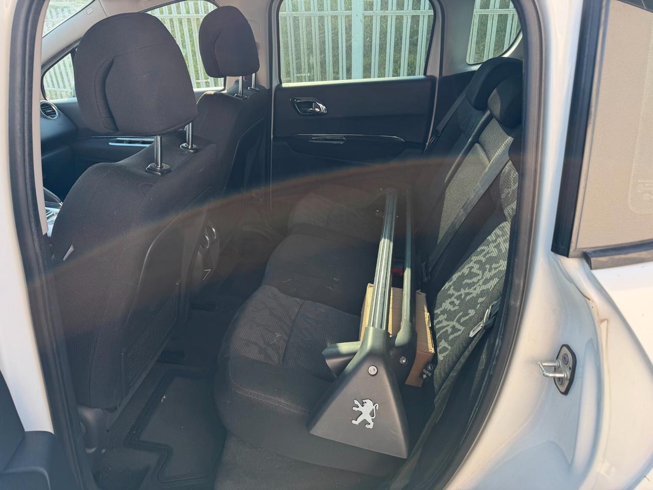 Peugeot 3008 1.6 HDi 110CV Tecno