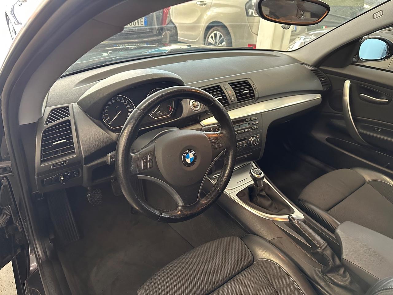 Bmw 120 120i cat 3 porte Futura - Pelle Xeno Autonavigli