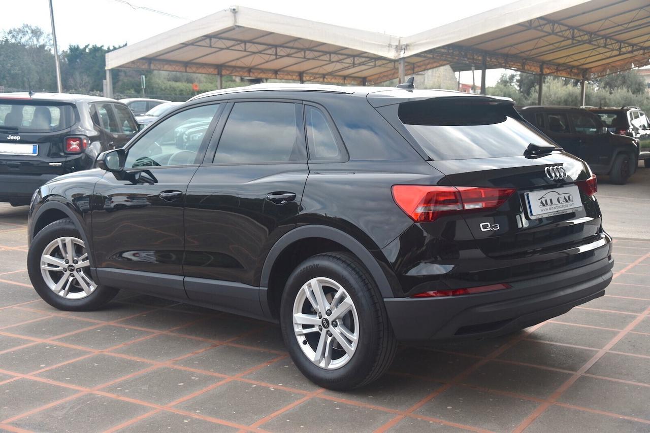 Audi Q3 35 TDI S tronic Business