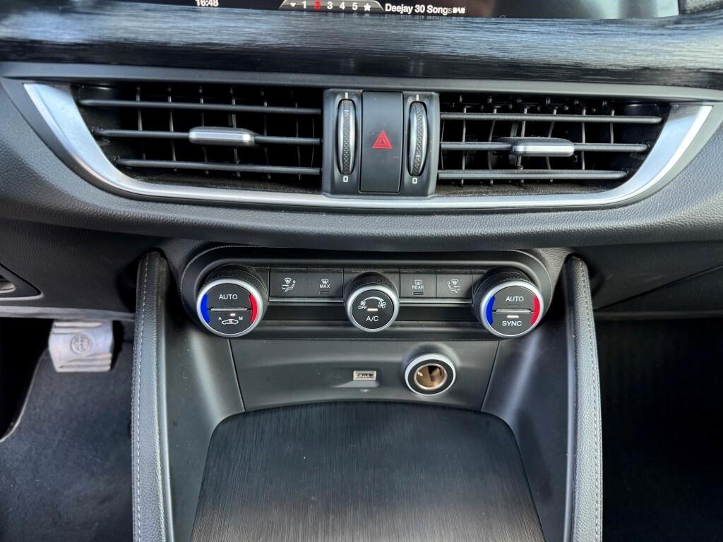 Alfa Romeo Stelvio 2.2 T Business Rwd 190cv Auto