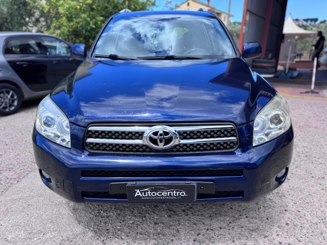 Toyota RAV 4 RAV4 2.2 D-4D 136 CV Sol